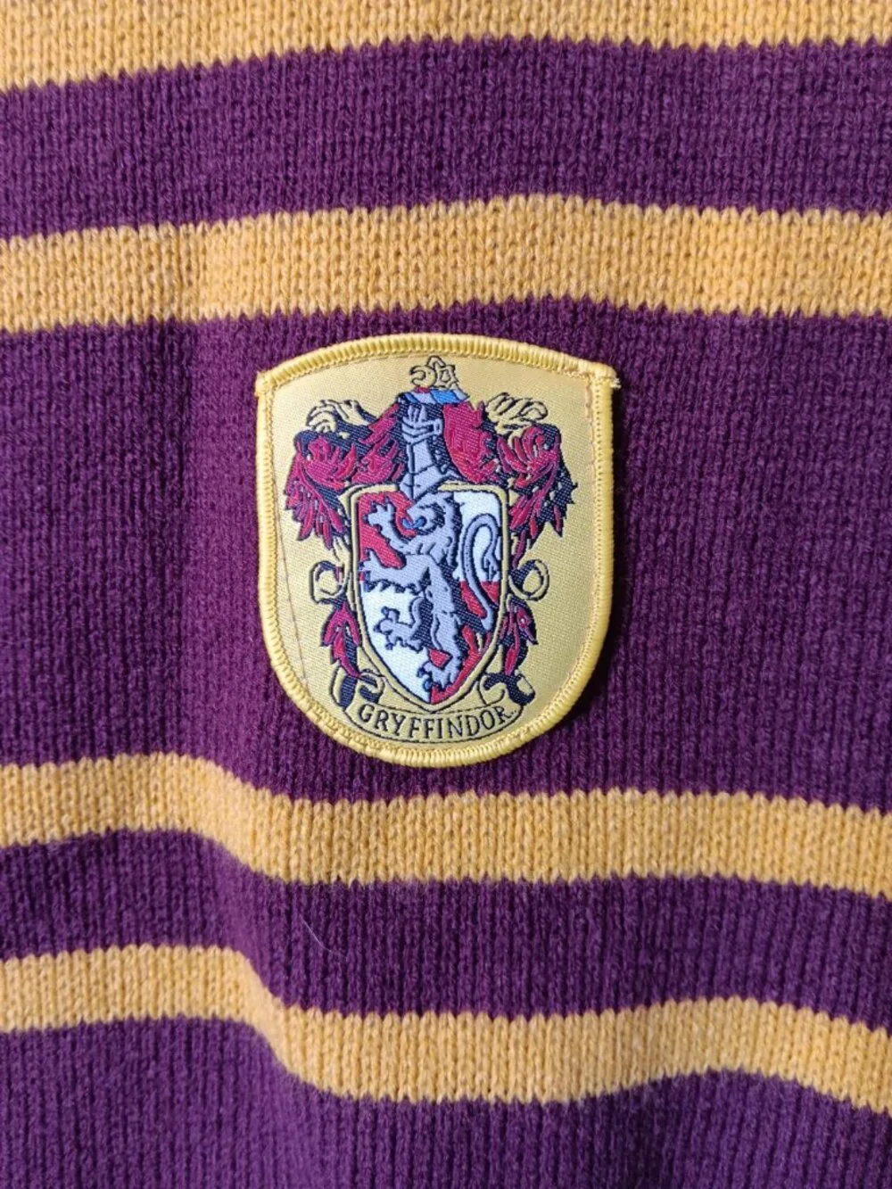 Harry Potter Gryffindor Scarf Striped Tassels 60-inch Maroon Gold Crest Cosplay